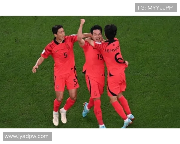 南京羽毛球队在世界杯积分榜上以71分稳居首位展现强劲实力